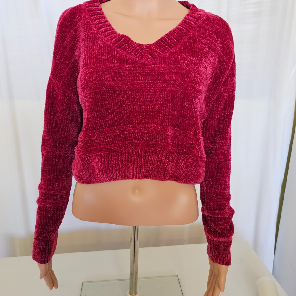 Cropped Sweater - Picture 2 of 6